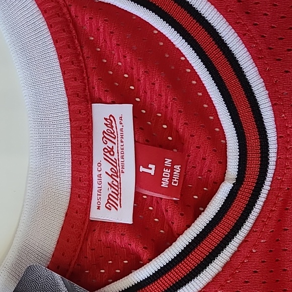 Mitchell & Ness Youth Boys Michael Jordan 97/98 Chicago Bulls Jersey 14/16 Large - Picture 7 of 12